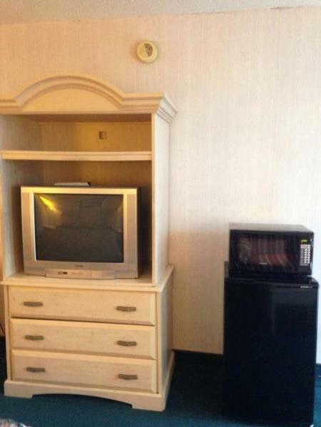 Royal Inn Columbia/Fort Jackson ภายนอก รูปภาพ
