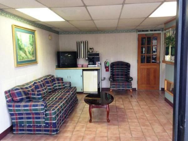 Royal Inn Columbia/Fort Jackson ภายนอก รูปภาพ